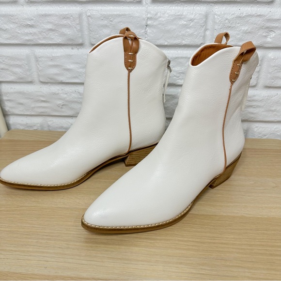 Beast Fashion White Pointed Toe Ankle Booties Size 10 - Picture 3 of 7